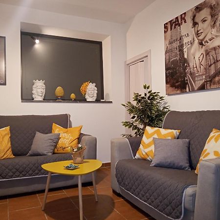 Zisa Home Ai Cantieri Culturali-Facile Posteggio In Strada No Ticket Palermo Eksteriør bilde